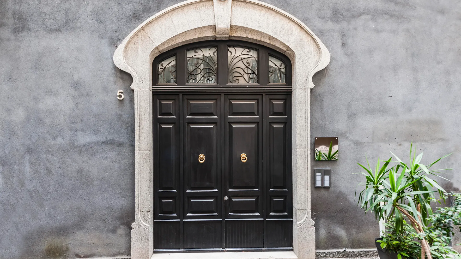 Ferrini Home - Via Monte Sant'Agata CTA 0*,  Italia