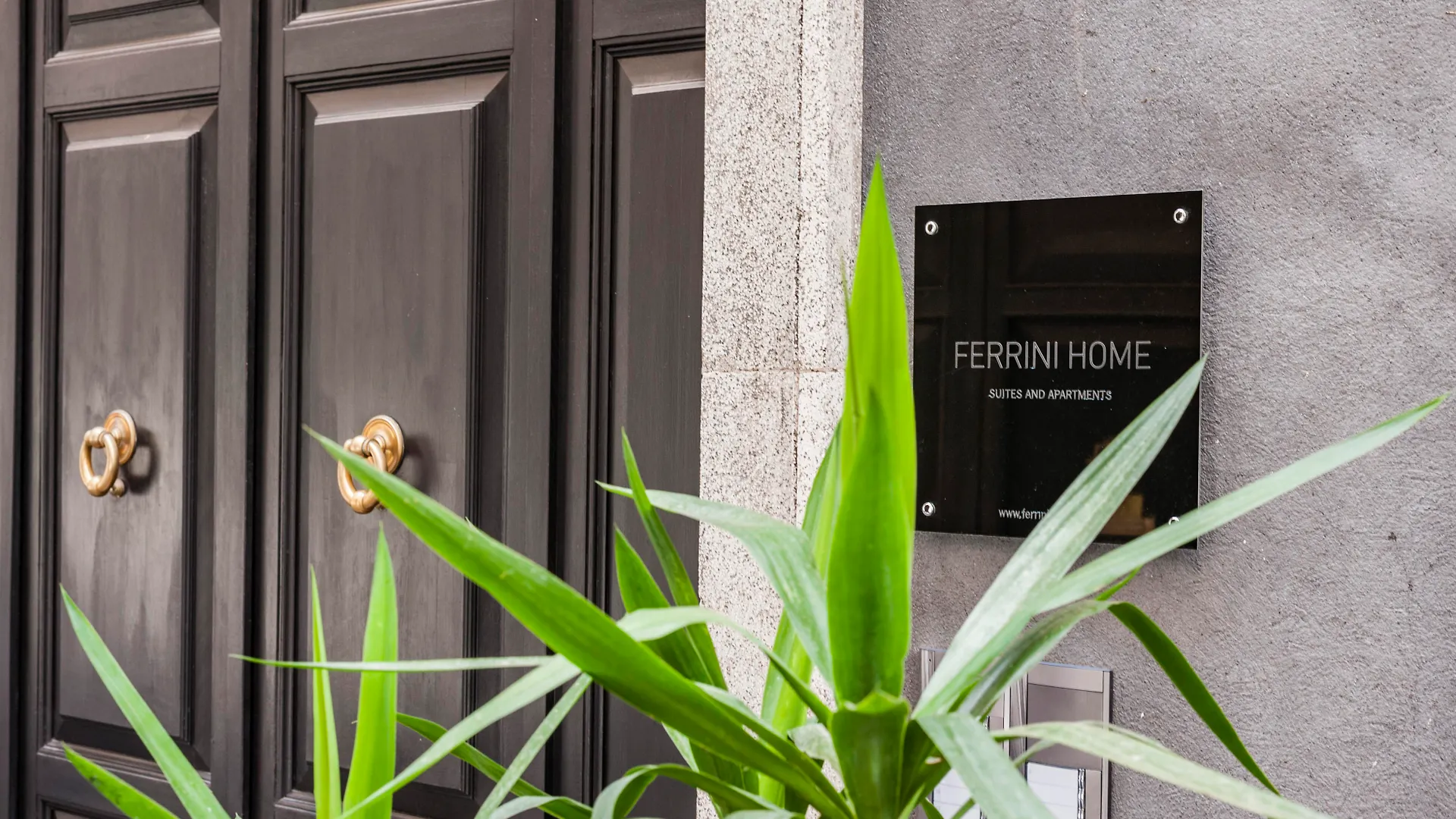 Ferrini Home - Via Monte Sant'Agata CTA 0*,  Italien
