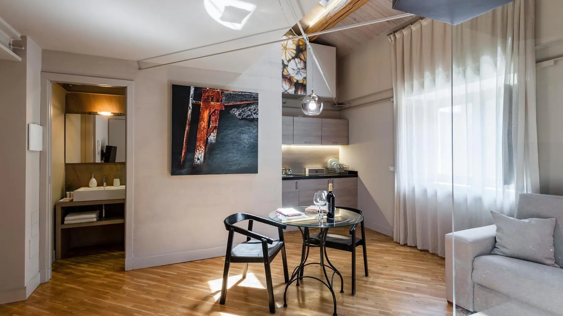 Ferrini Home - Via Monte Sant'Agata CTA 0*,  Italien