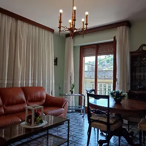 https://la-casa-di-yuri.hotelitalianriviera.com