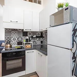 https://pada-apartment.taorminaitalyhotels.com